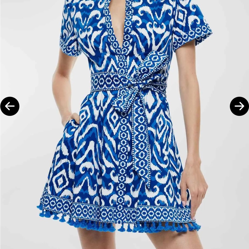 Alice + Olivia Blue and White Patterned Mini Dress - Brand new with tags!